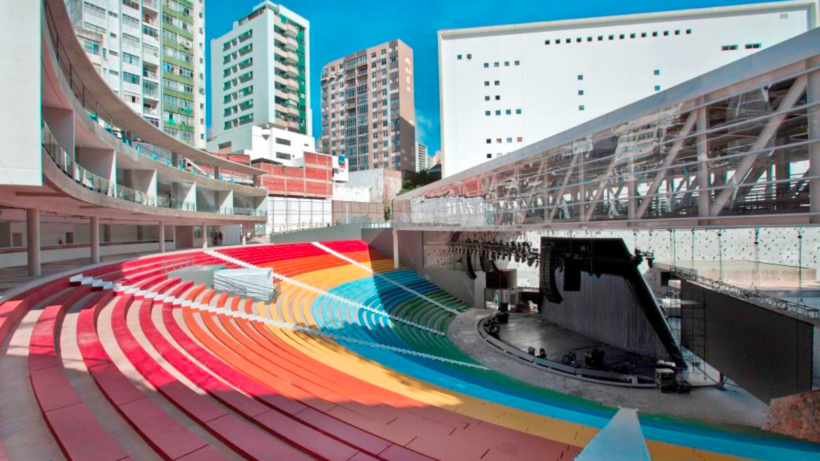 Fotografia colorida da Concha Acústica em Salvador