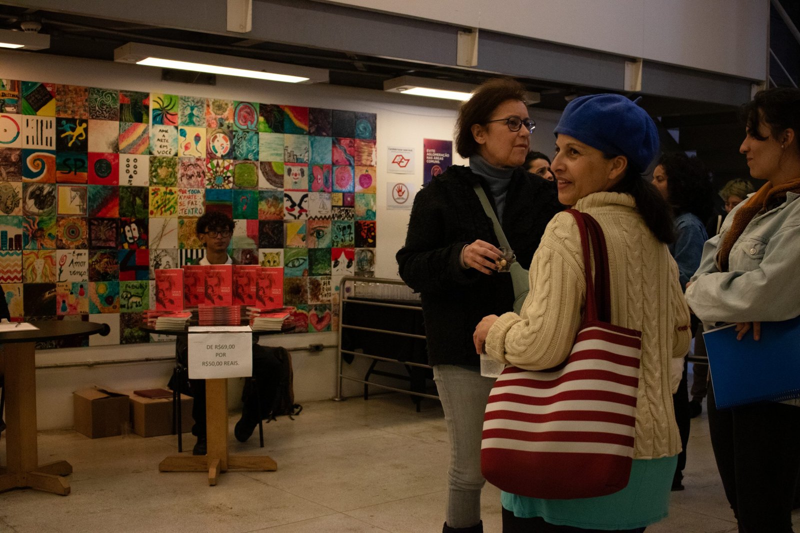 Fotografia Colorida Lançamento do livro traduzido "Cartas de Rodez" de Antonin Artaud pela editora Iluminuras na Unidade Roosvelt