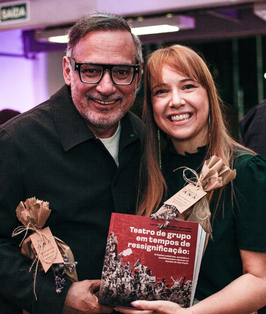 Ivam Cabral, diretor executivo da SP Escola de Teatro, e Marilia Marton, secretária da cultura, economia e indústria criativas do estado de São Paulo.