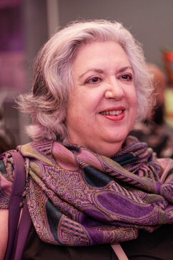 A atriz e produtora Miriam Fontana.