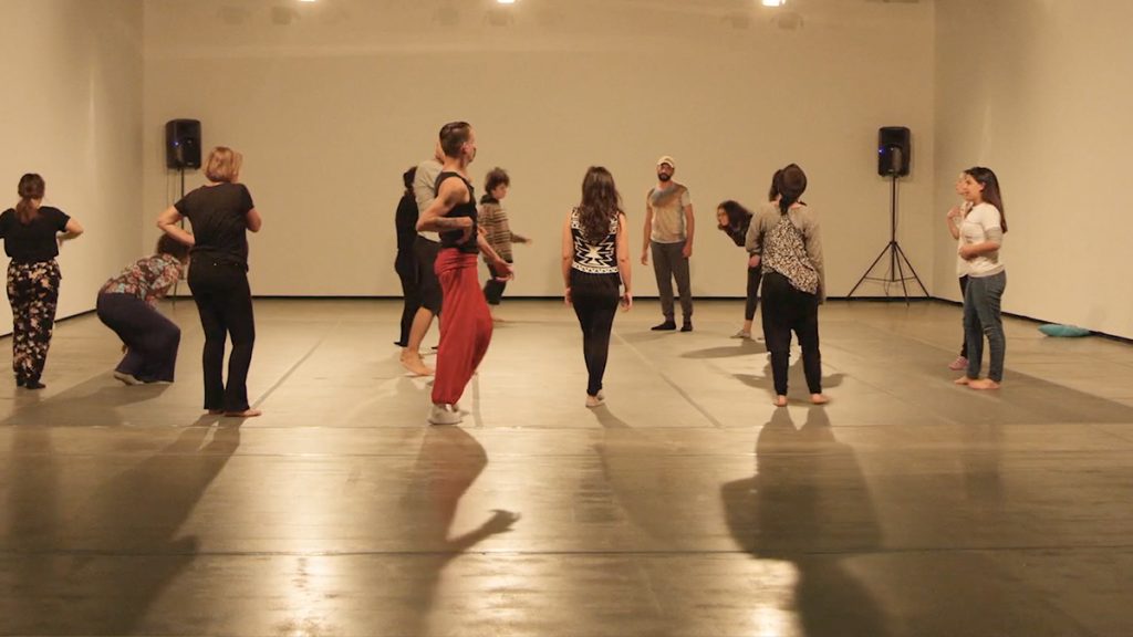 Curso "Dança Para Todos os Corpos": gratuito na SP Escola de Teatro.