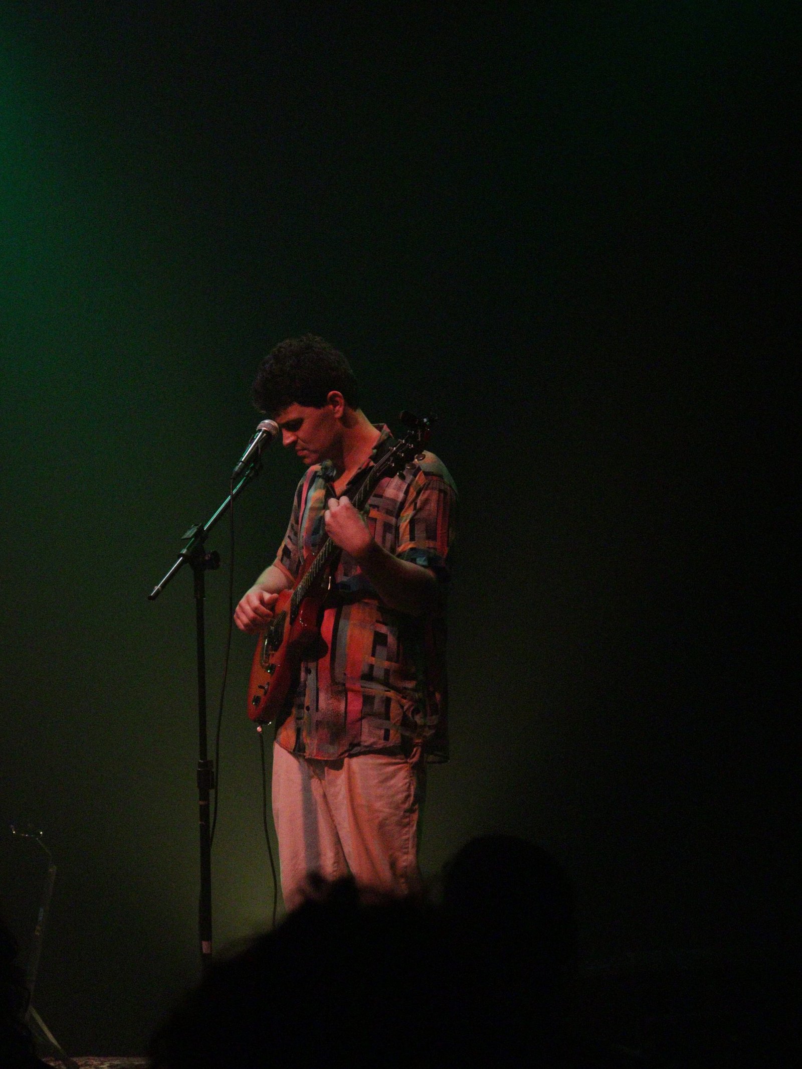 Fotografia Colorida de SP Música: Show "Enquanto os homens dormem" de Clara Castro e Nathan Itaborahy na Roosvelt
