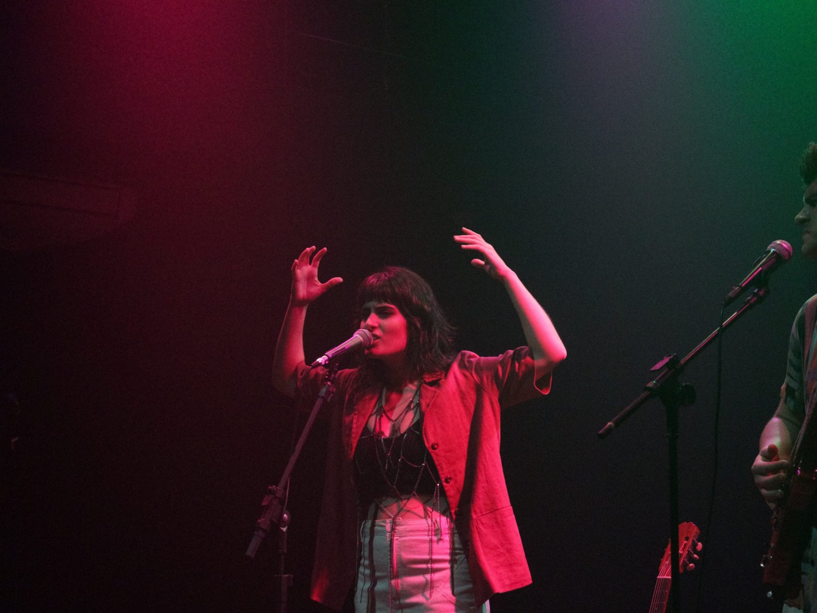 Fotografia Colorida de SP Música: Show "Enquanto os homens dormem" de Clara Castro e Nathan Itaborahy na Roosvelt