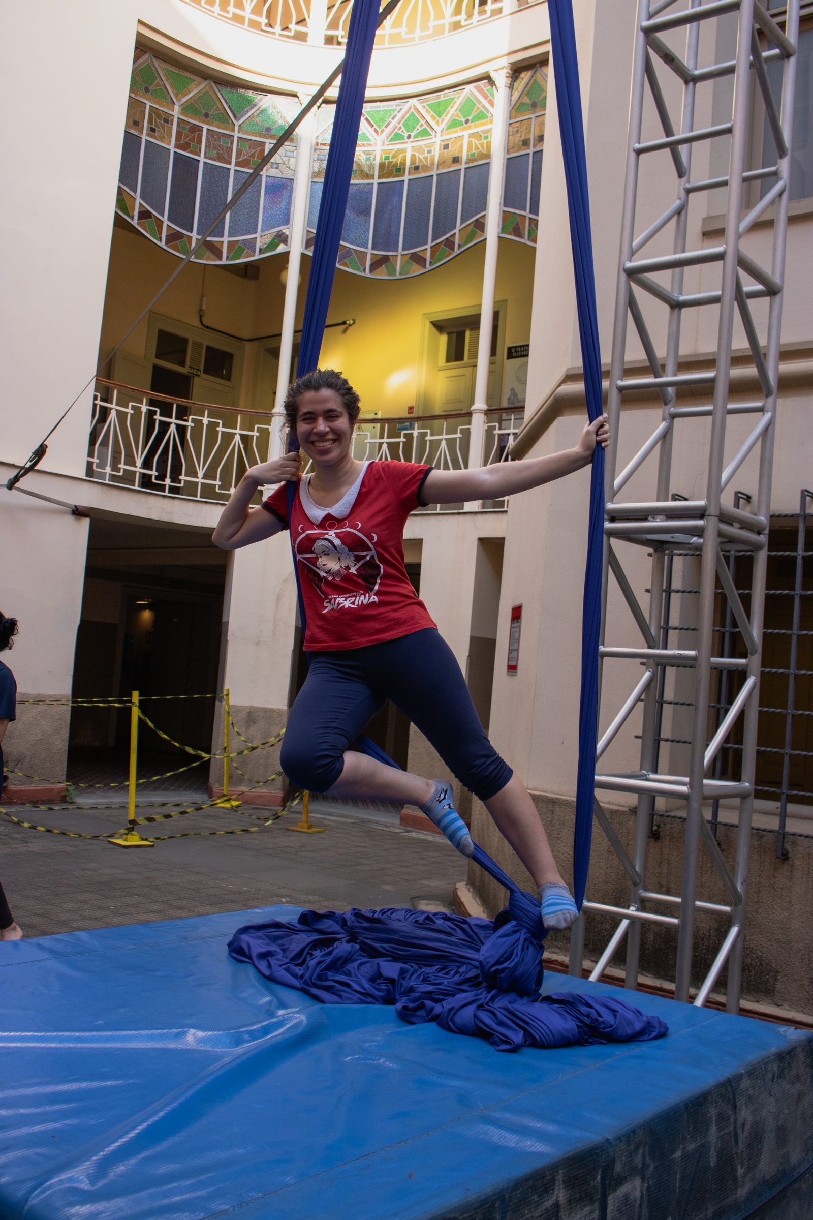 Fotografia colorida de Curso "Iniciação ao Circo"com Lui Castanho e Helen Maria no Brás