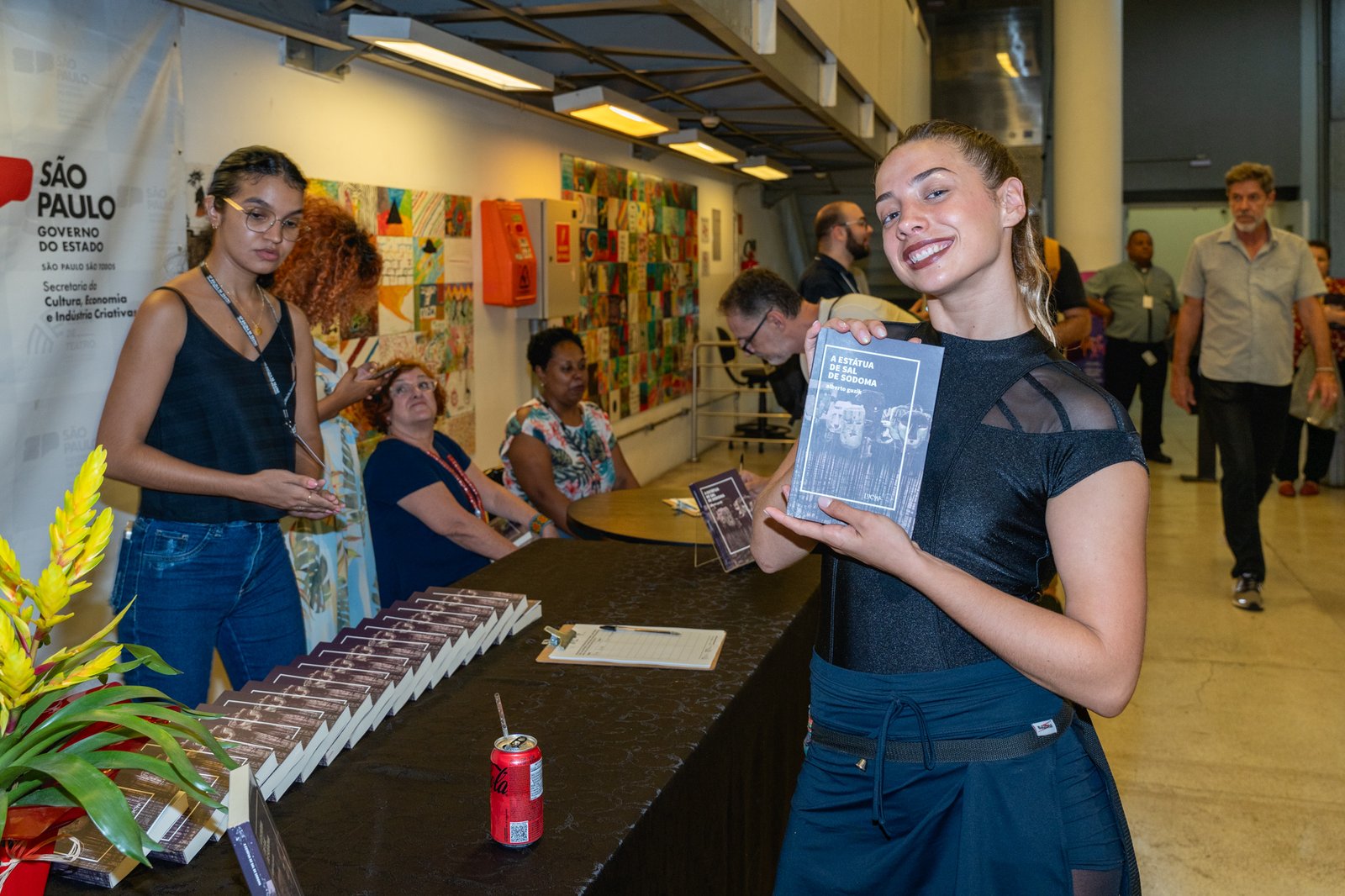 Lançamento do livro "A Estátua de Sal de Sodoma", de Alberto Guzik, na unidade Roosevelt da SP Escola de Teatro. (20/03/2024) | Foto por @AndreStefano
