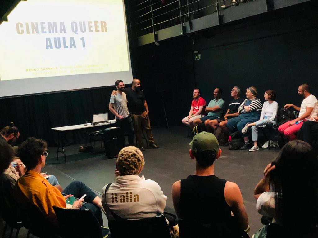 Miguel Arcanjo Prado na abertura do curso "Cinema Queer: A representação audiovisual, do moralismo ao orgulho LGBTQIA+", com Bruno Carmelo.