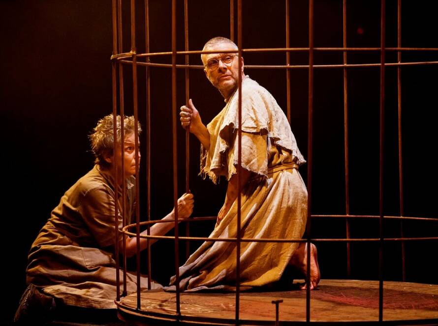 O espetáculo As Aves da Noite, drama teatral escrito por Hilda Hilst, faz sua estreia no dia 24 de maio, no Teatro Cacilda Becker, às 21h. (Foto: Priscila Prade)
