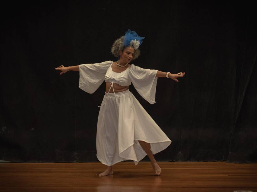 Apresentações finais dos estudantes do curso de extensão "Consciência Corporal Através do Movimento", ministrado por Zuba Janaina, na unidade Brás da SP Escola de Teatro. (29/4/2024). | Foto: Rodrigo Reis