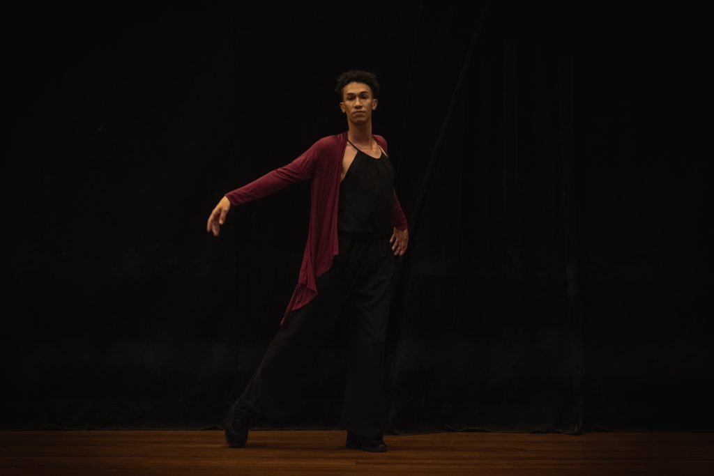 Apresentações finais dos estudantes do curso de extensão "Consciência Corporal Através do Movimento", ministrado por Zuba Janaina, na unidade Brás da SP Escola de Teatro. (29/4/2024). | Foto: Rodrigo Reis