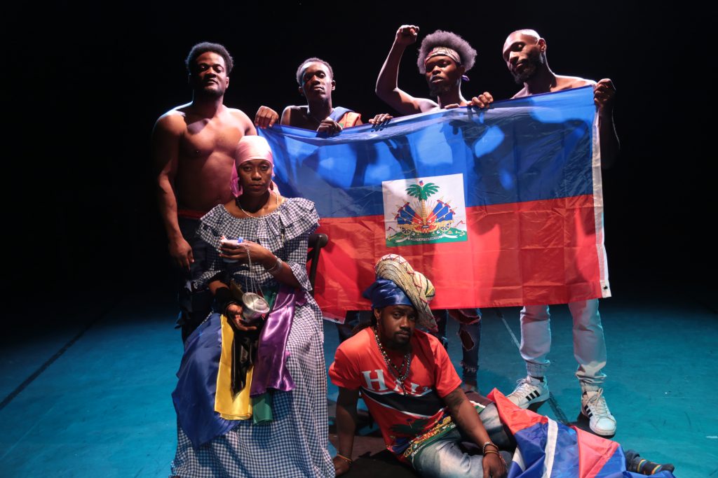 Cia Os Satyros promove sarau "Um Braço Pelo Haiti" em 18 de maio.