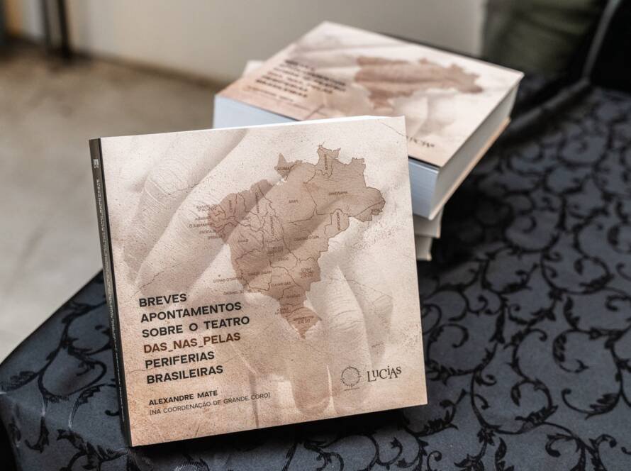 Lançamento do livro “Breves Apontamentos Sobre o Teatro Das_Nas_Pelas_Periferias”, com organização de Alexandre Mate e editoração do Selo Lucias. Na SP Escola de Teatro. (19/06/2024). | Foto por @AndreStefano