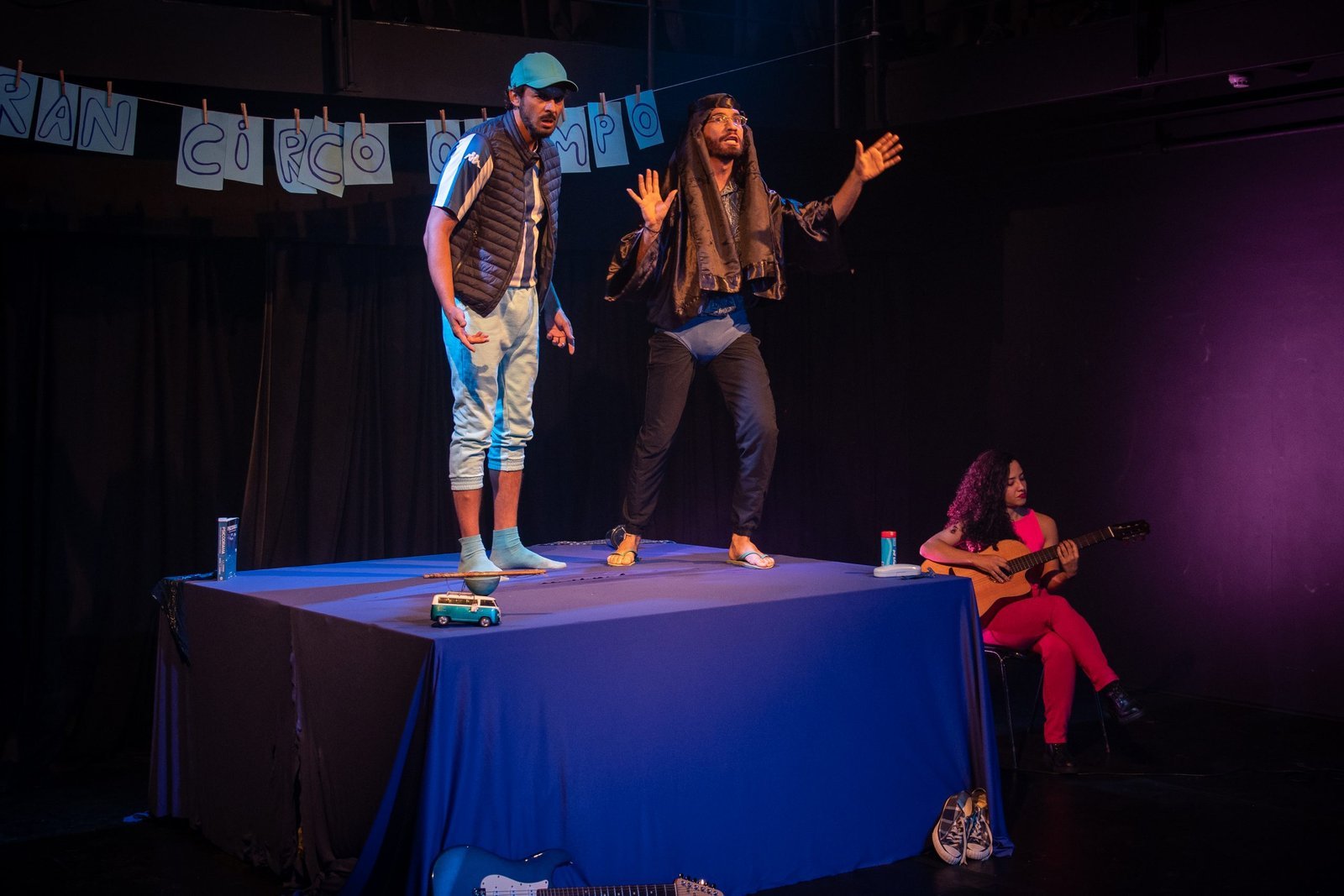 Apresentação no segundo dia da Mostra de Microcenas dos estudantes de Direção da SP Escola de Teatro. (25/5/2024). | Foto: Rodrigo Reis