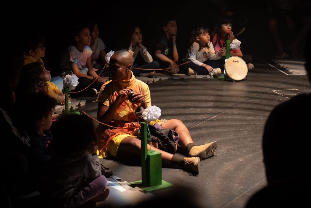 Apresentação da peça “No dia seguinte todo mundo riu”, feita pelos estudantes da SP Escola de Teatro, na Unidade Roosevelt. (6/7/2024). | Foto: Rodrigo Reis