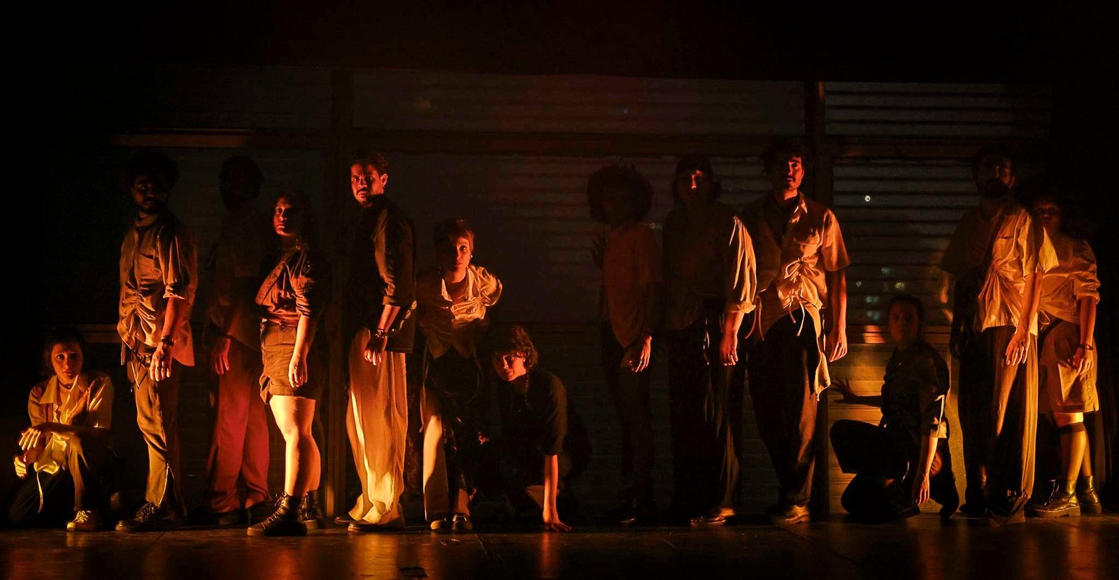 Espetáculo "Tudo está deserto", na SP Escola de Teatro. (9/8/2024) | Foto: Clara Silva