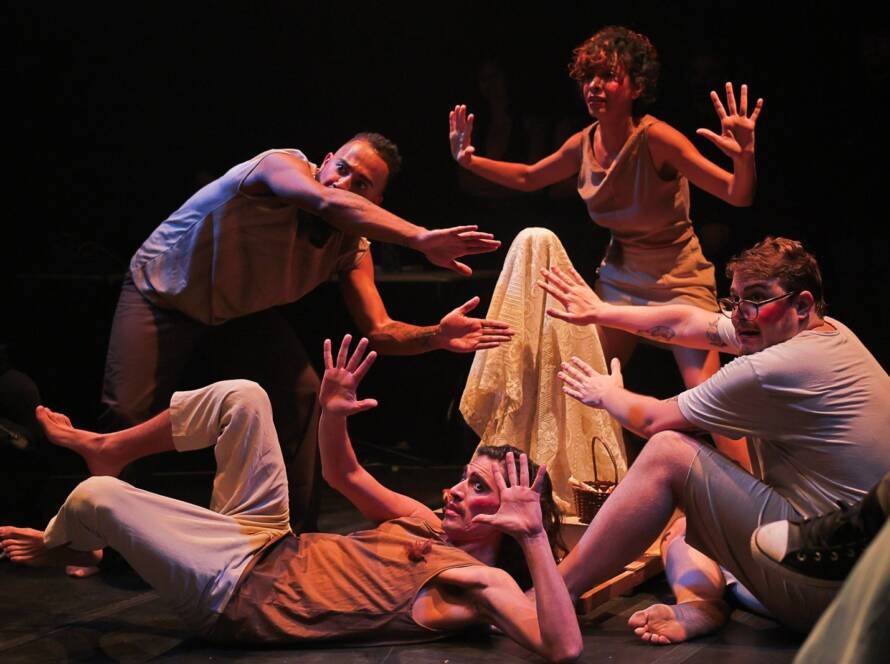 Experimento II do grupo N7 Amarelo, do segundo semestre de 2024, na SP Escola de Teatro. | Foto: Clara Silva/Adaap