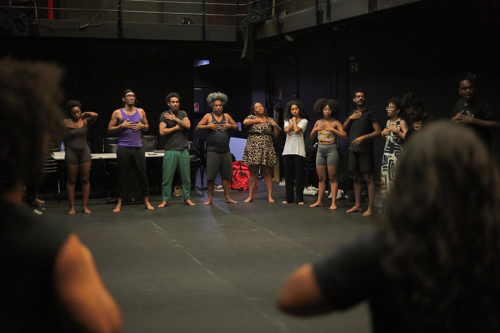 Oficina “O corpo negro e o teatro” com Ailton Barros e Filipe Celestino, na sede Roosevelt da SP Escola de Teatro. (15/10/2024). | Foto: Clara Silva