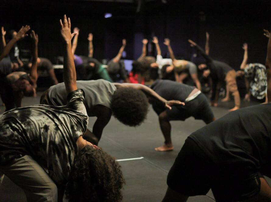 Oficina “O corpo negro e o teatro” com Ailton Barros e Filipe Celestino, na sede Roosevelt da SP Escola de Teatro. (15/10/2024). | Foto: Clara Silva