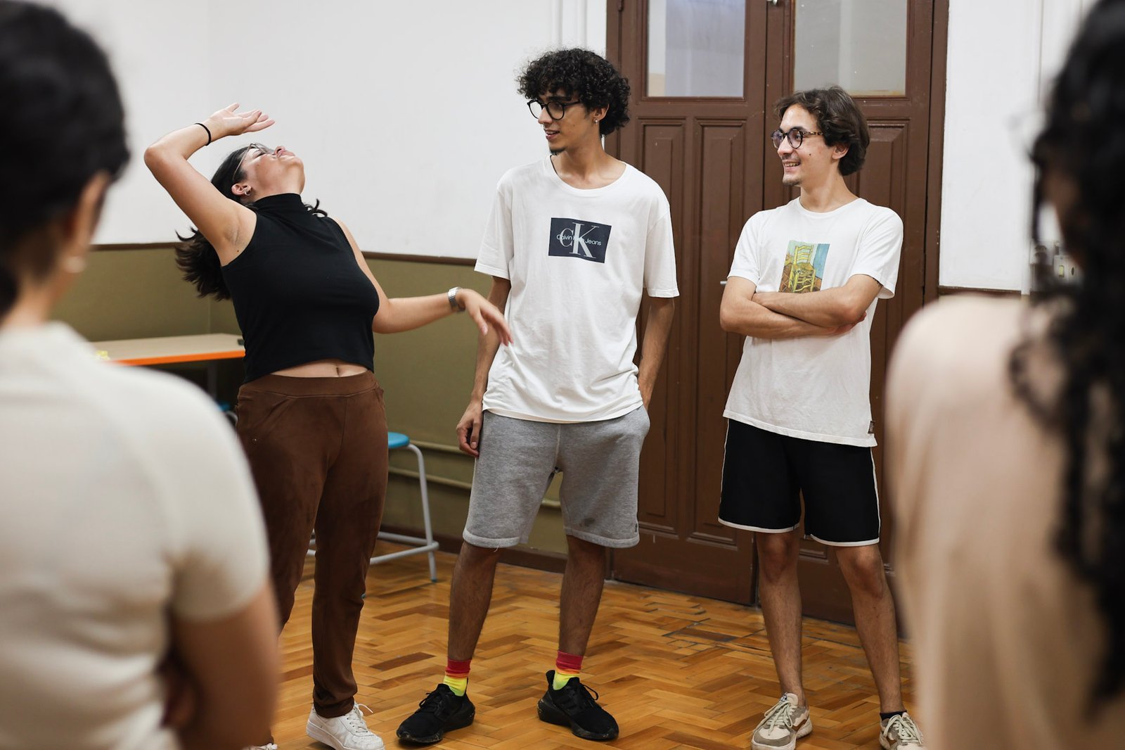 Oficina de Teatro na E. E. Caetano de Campos, a partir da contrapartida dos alunos bolsistas do Programa Oportunidades. (06/11/2024). | Foto: Clara Silva.
