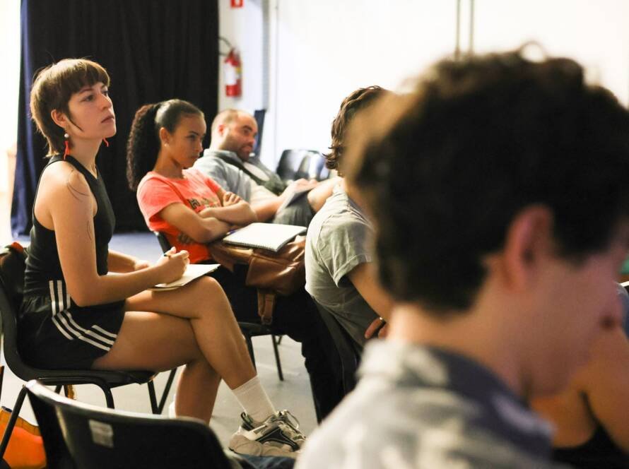 Estudante intercambista alemã Pau Hoff, da Hochschule für Schauspielkunst Ernst Busch. (12/11/2024). | Foto: Clara Silva