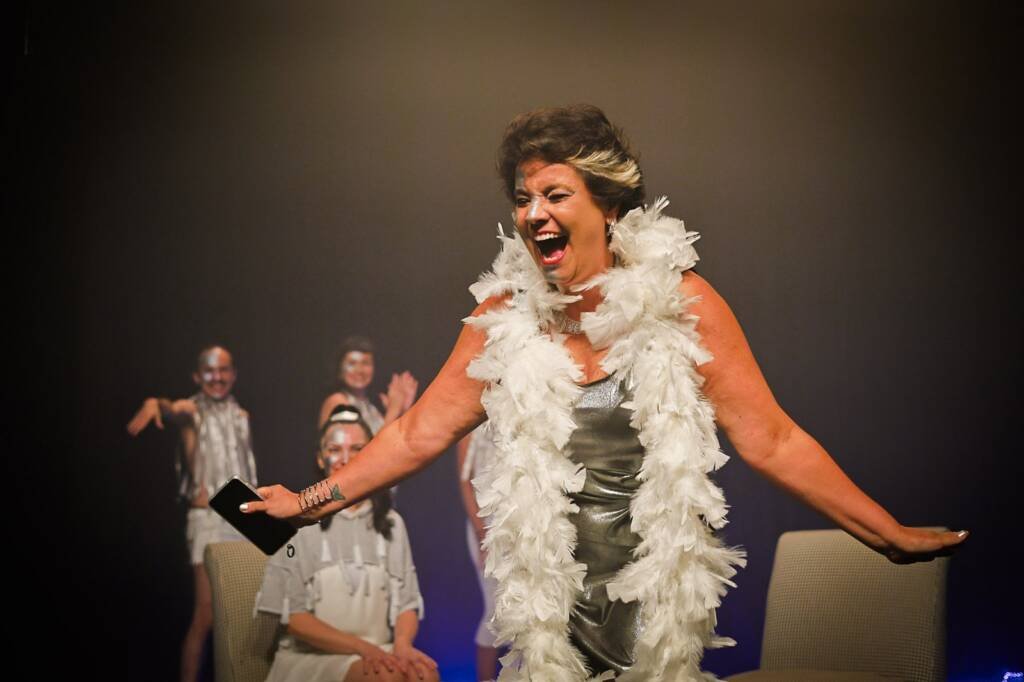 Espetáculo "Desculpa – Uma Inconveniência em 9 Partes", na sede Roosevelt da SP Escola de Teatro. (15/02/2025) | Foto: Clara Silva