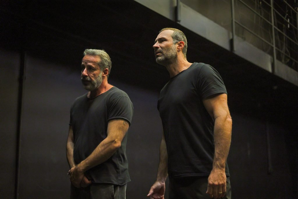 Ensaio aberto Entre Irmãos, com Fernando Pavão e Otávio Martins, na sede Roosevelt da SP Escola de Teatro. (12/04/2025) | Foto: Clara Silva