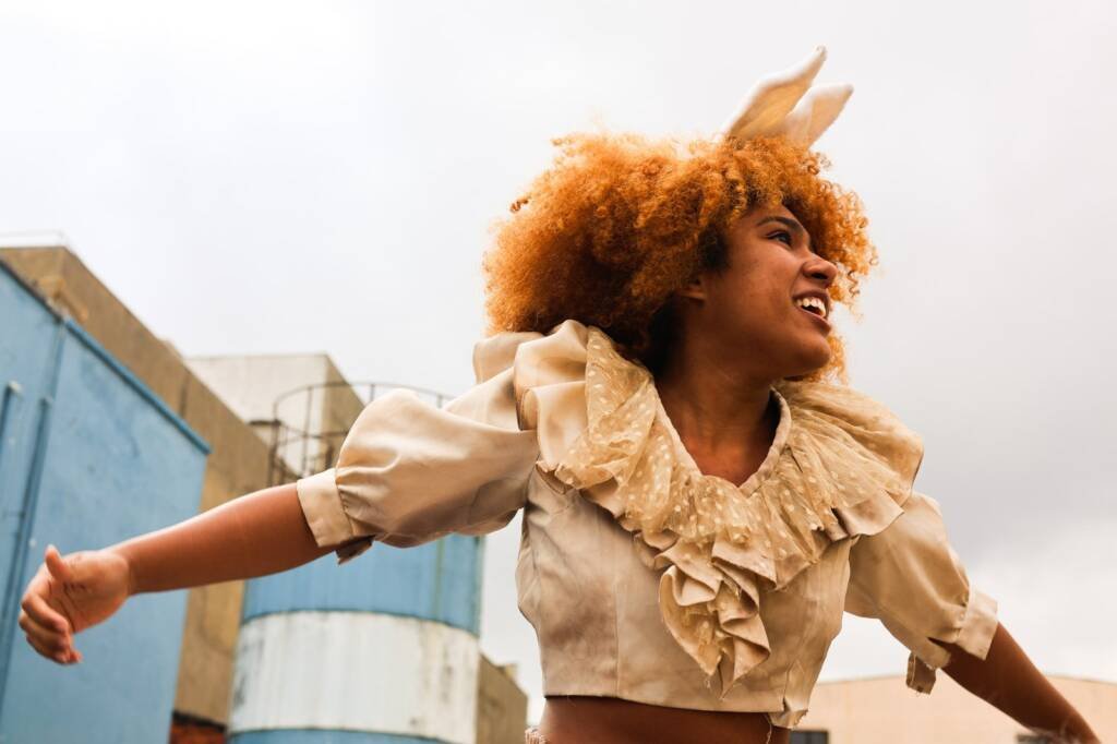 Juninada Sonoplástica Tropicalista, na sede Brás da SP Escola de Teatro. (23/5/2025). Foto: Clara Silva
