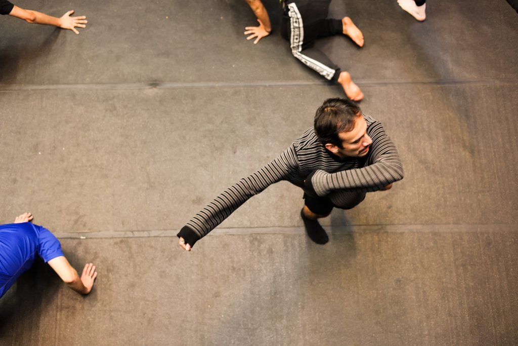 Curso “Dança sem Fronteiras: Movimento e vídeo arte” com Fernanda Amaral, na sede Roosevelt da SP Escola de Teatro. (29/04/2025) | Foto: Clara Silva.