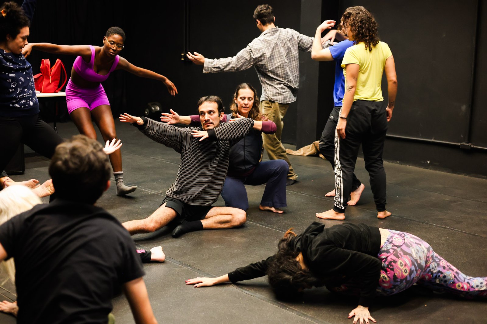 Curso “Dança sem Fronteiras: Movimento e vídeo arte” com Fernanda Amaral, na sede Roosevelt da SP Escola de Teatro. (29/04/2025) | Foto: Clara Silva.