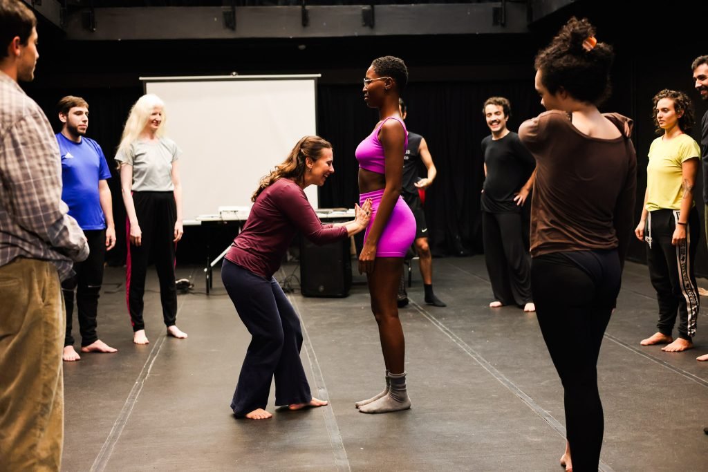 Curso “Dança sem Fronteiras: Movimento e vídeo arte” com Fernanda Amaral, na sede Roosevelt da SP Escola de Teatro. (29/04/2025) | Foto: Clara Silva.