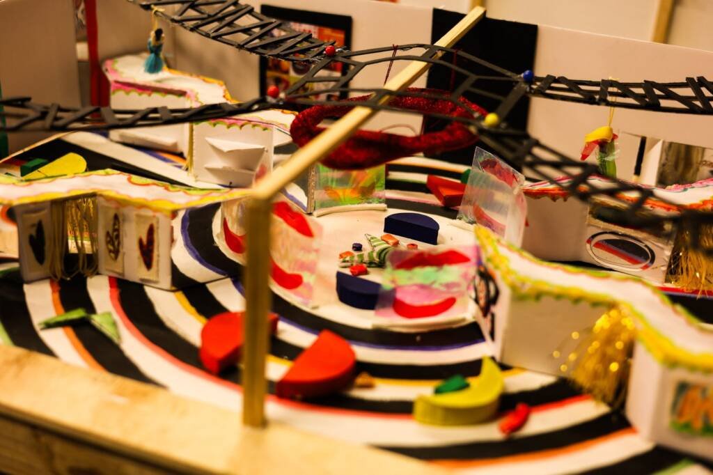 Juninada Sonoplástica Tropicalista, na sede Brás da SP Escola de Teatro. (23/5/2025). Foto: Clara Silva