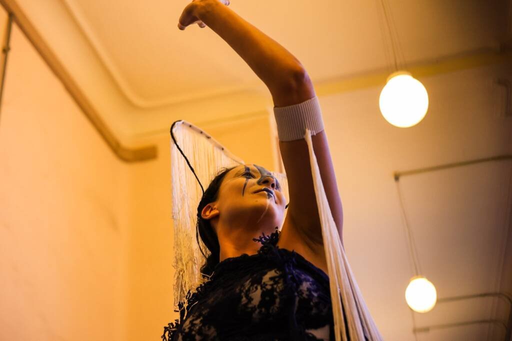 Juninada Sonoplástica Tropicalista, na sede Brás da SP Escola de Teatro. (23/5/2025). Foto: Clara Silva