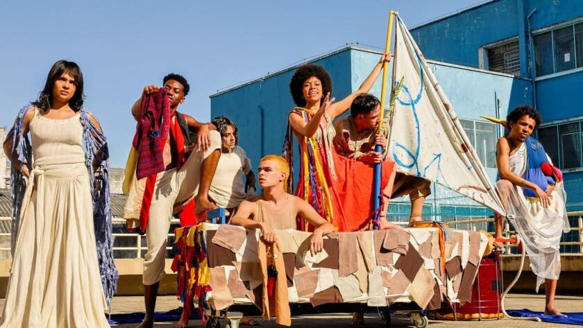 Experimento III do grupo N2 Azul, do segundo semestre de 2025, na SP Escola de Teatro. | Foto: Clara Silva.