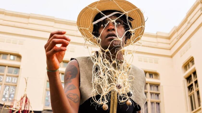 Experimento III do grupo N3 Azul, do segundo semestre de 2025, na SP Escola de Teatro. | Foto: Clara Silva.