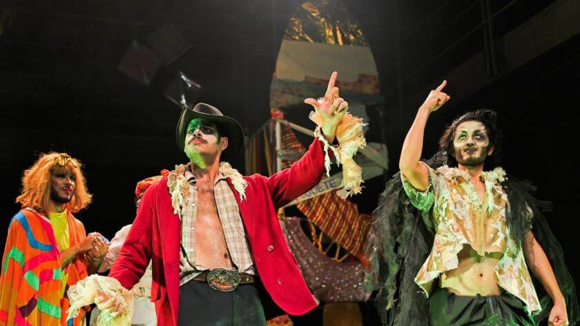 Experimento III do grupo N7 Verde, do segundo semestre de 2025, na SP Escola de Teatro. | Foto: Clara Silva.