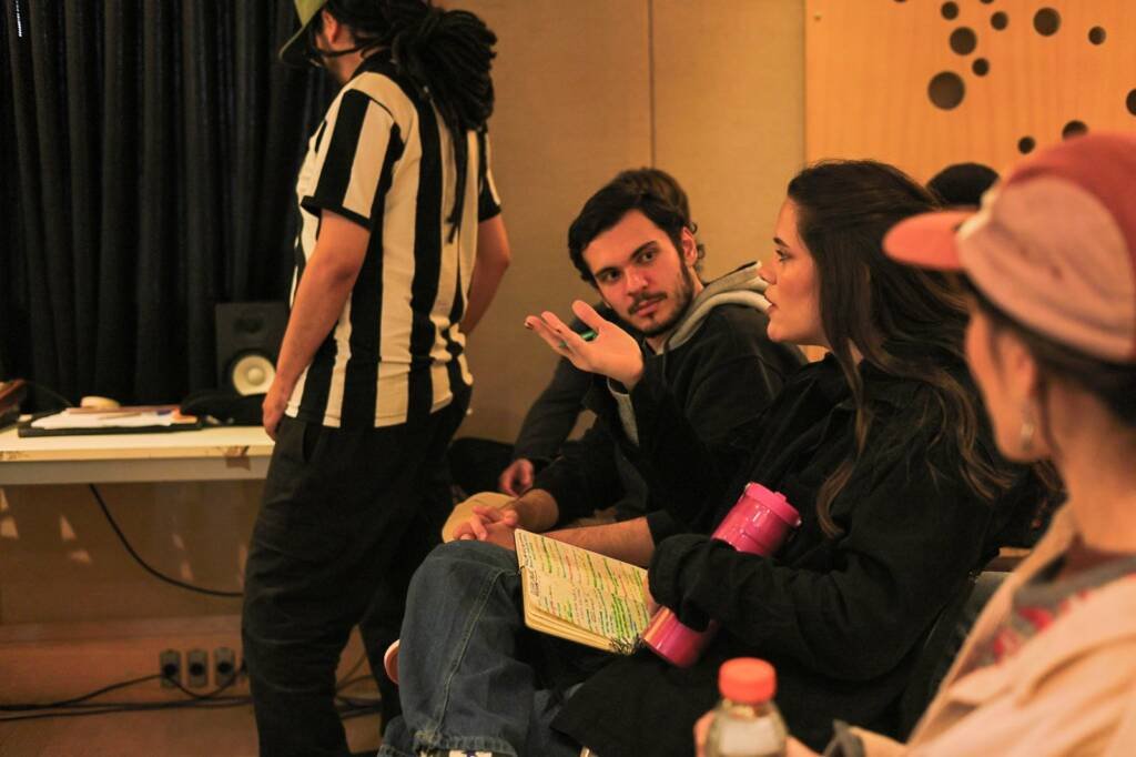 Curso “Iniciação às artes e técnicas de dublagem” com Herbert Richers Jr, na sede Roosevelt da SP Escola de Teatro. (01/08/2025) | Foto: Clara Silva.