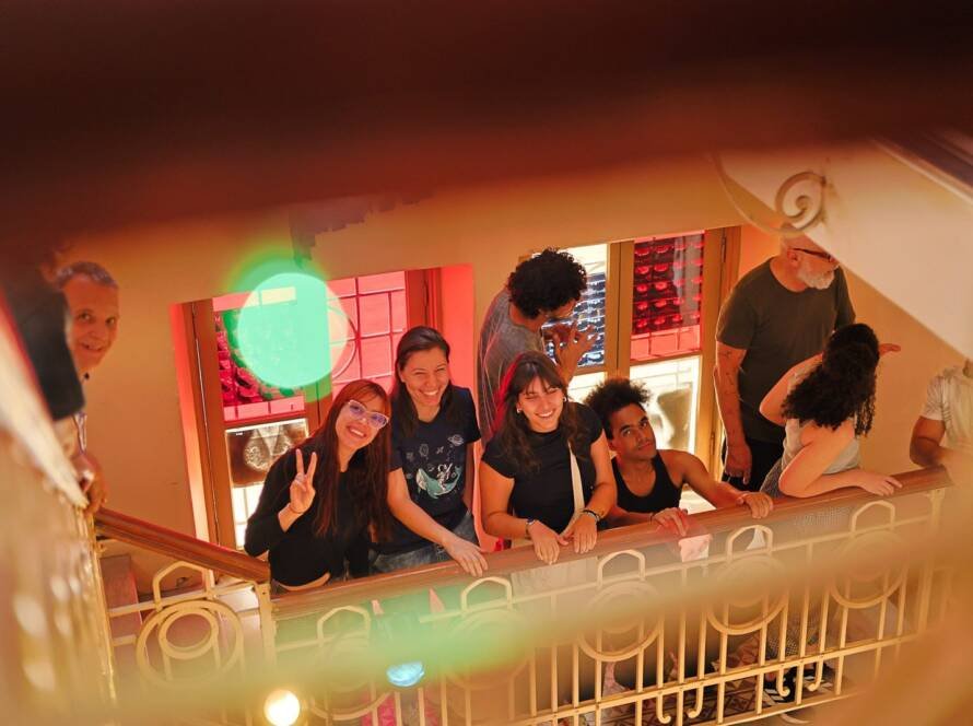 Atividade do curso regular de Iluminação, na sede Brás da SP Escola de Teatro. (22/08/2025) | Foto: Clara Silva