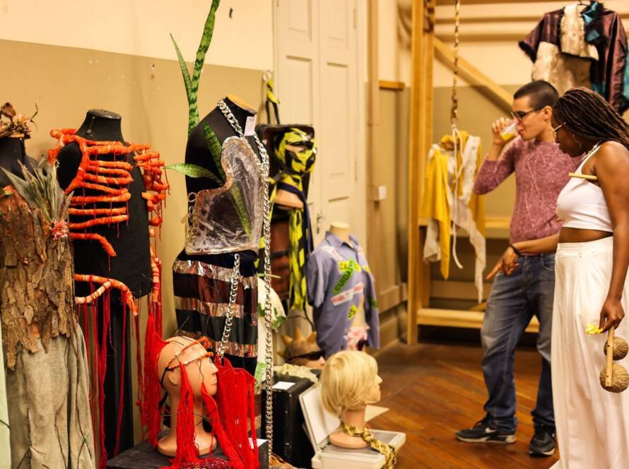 Cenografia e Figurino