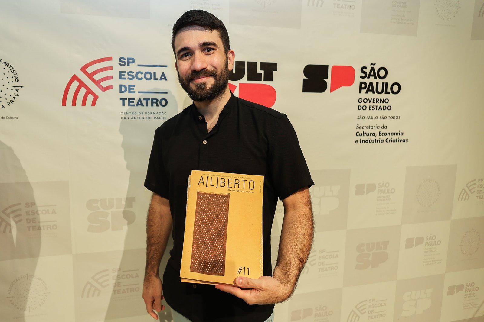 Lançamento da Revista A[L]BERTO #11 na sede Roosevelt da SP Escola de Teatro. (03/09/2025). | Foto: Clara Silva