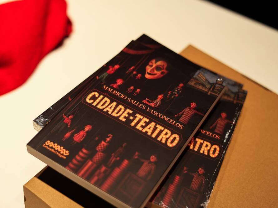 Lançamento do livro “Cidade-Teatro”, de Mauricio Salles Vasconcelos. (23/10/2025) | Foto: Clara Silva.
