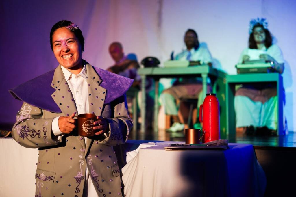 Experimento II do grupo N6 Vermelho, do segundo semestre de 2025, na SP Escola de Teatro. | Foto: Clara Silva.