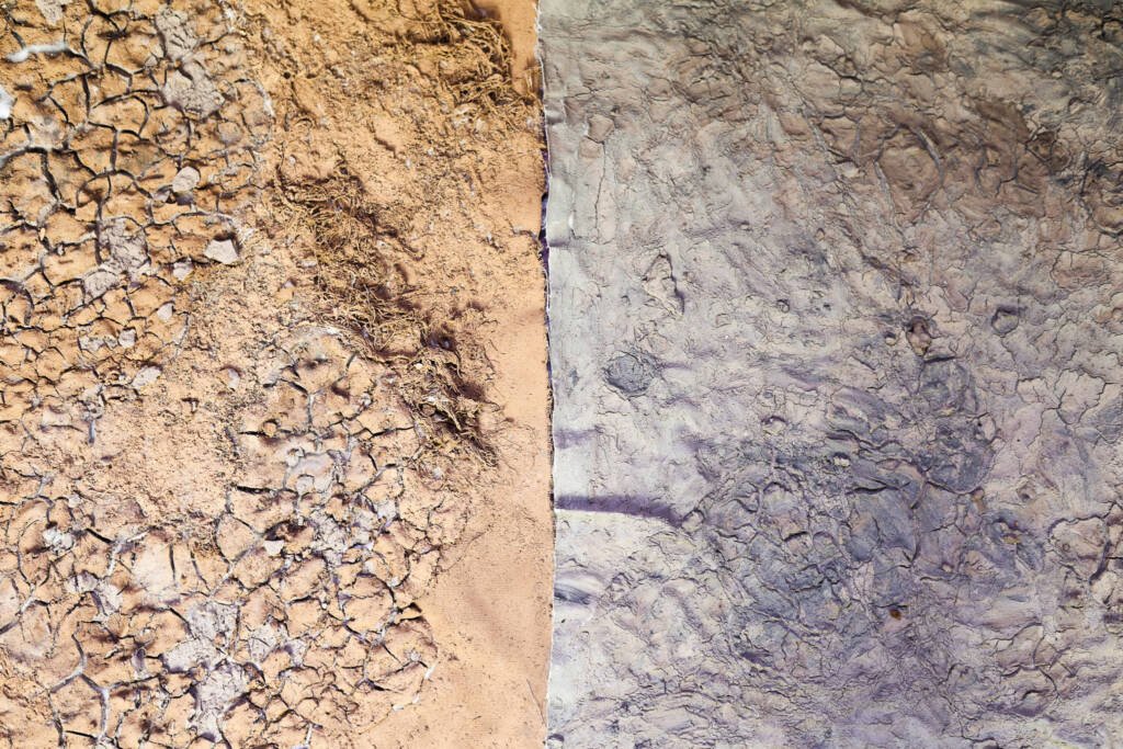 Exposição "A Linha da Materialidade" dos estudantes do curso regular de Cenografia e Figurino. (25/11/2025). | Foto: Clara Silva.