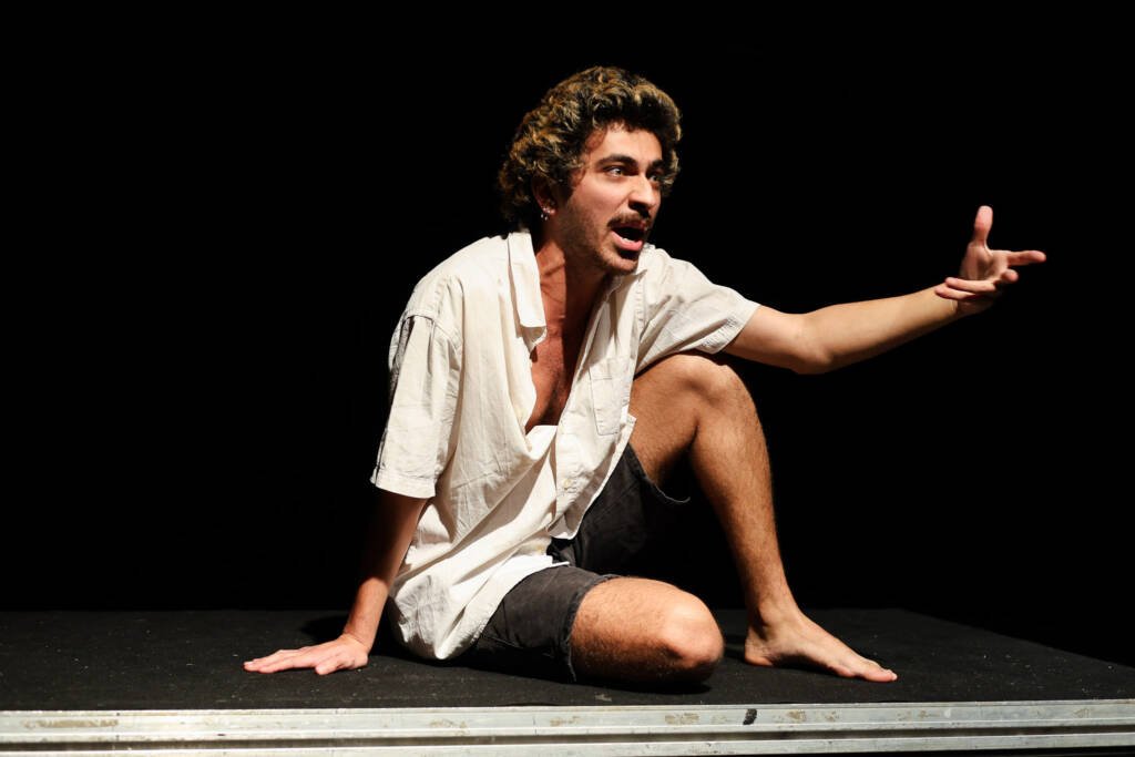 Apresentação do curso regular de Atuação. (12/11/2025). | Foto: Clara Silva