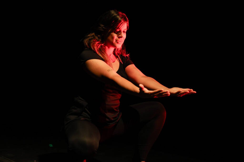 Apresentação do curso regular de Atuação. (12/11/2025). | Foto: Clara Silva