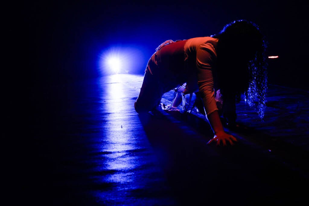 Apresentação do curso regular de Atuação. (12/11/2025). | Foto: Clara Silva