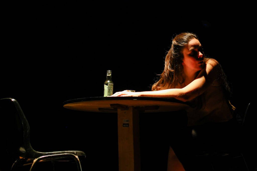 Apresentação do curso regular de Atuação. (12/11/2025). | Foto: Clara Silva