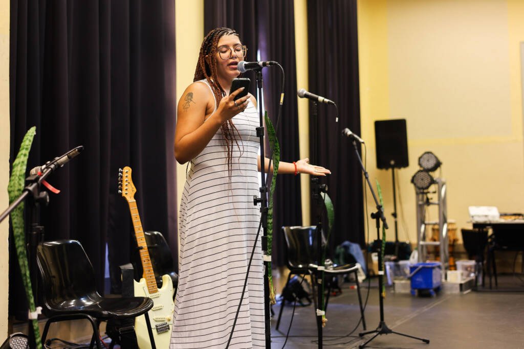Primeiro dia do "Cena Única", atividade dos estudantes do curso regular de Dramaturgia. (07/11/2025). | Foto: Clara Silva