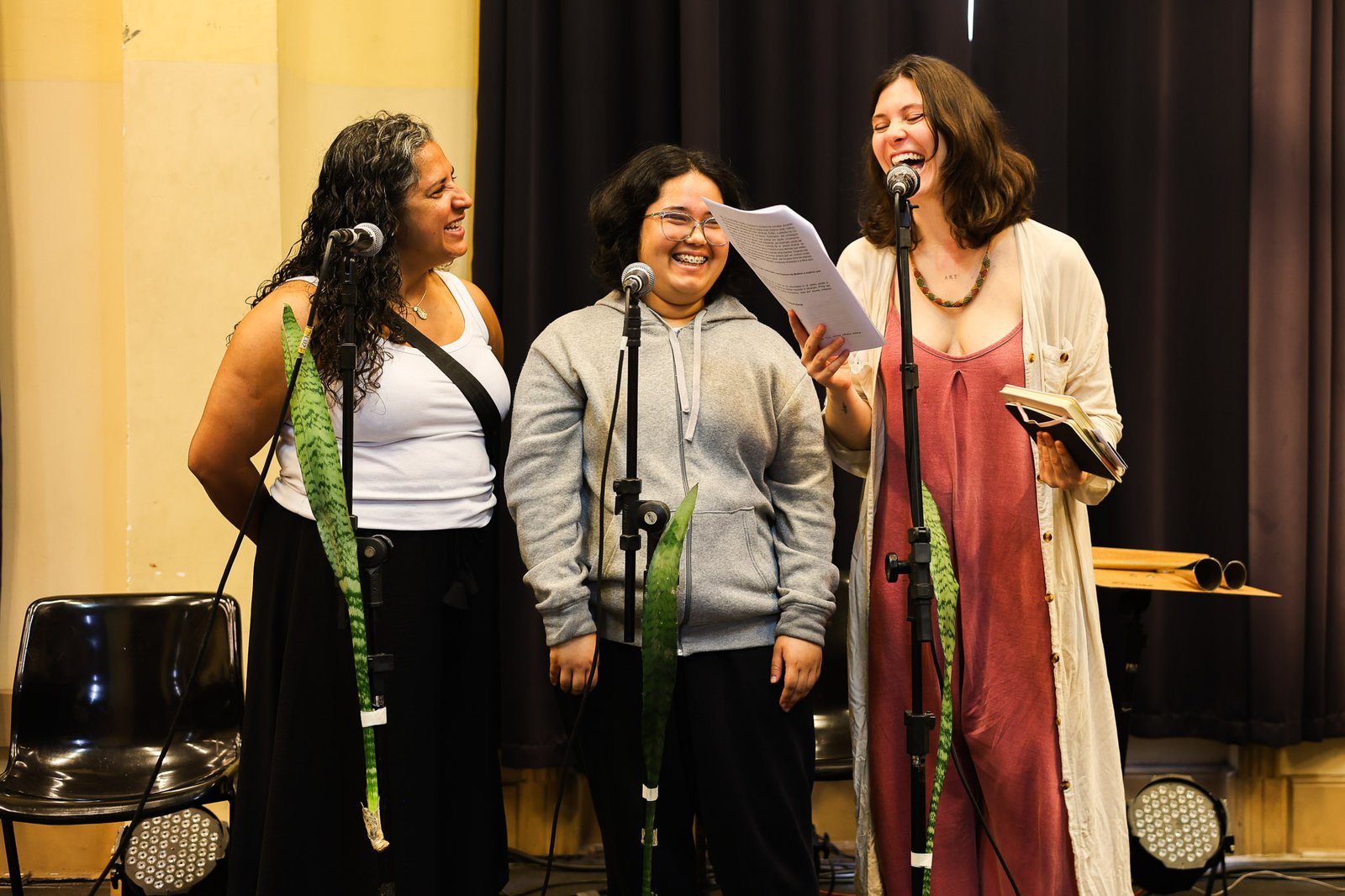 Primeiro dia do "Cena Única", atividade dos estudantes do curso regular de Dramaturgia. (07/11/2025). | Foto: Clara Silva