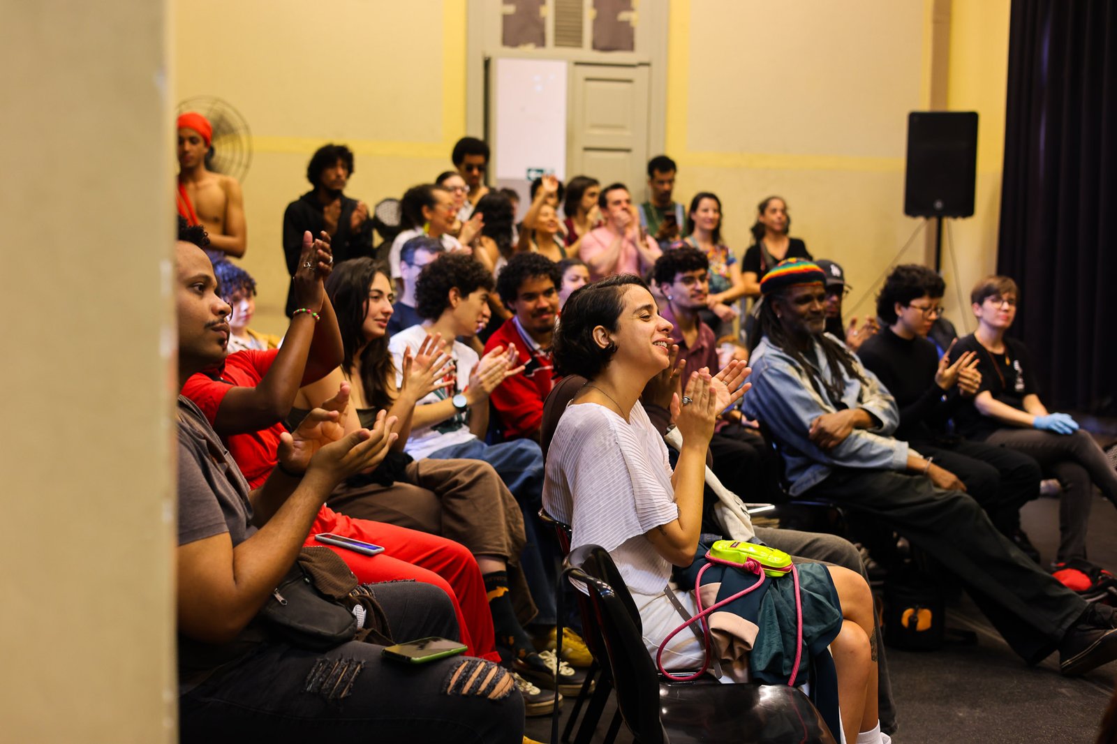 Primeiro dia do "Cena Única", atividade dos estudantes do curso regular de Dramaturgia. (07/11/2025). | Foto: Clara Silva