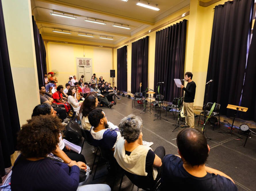 Primeiro dia do "Cena Única", atividade dos estudantes do curso regular de Dramaturgia. (07/11/2025). | Foto: Clara Silva