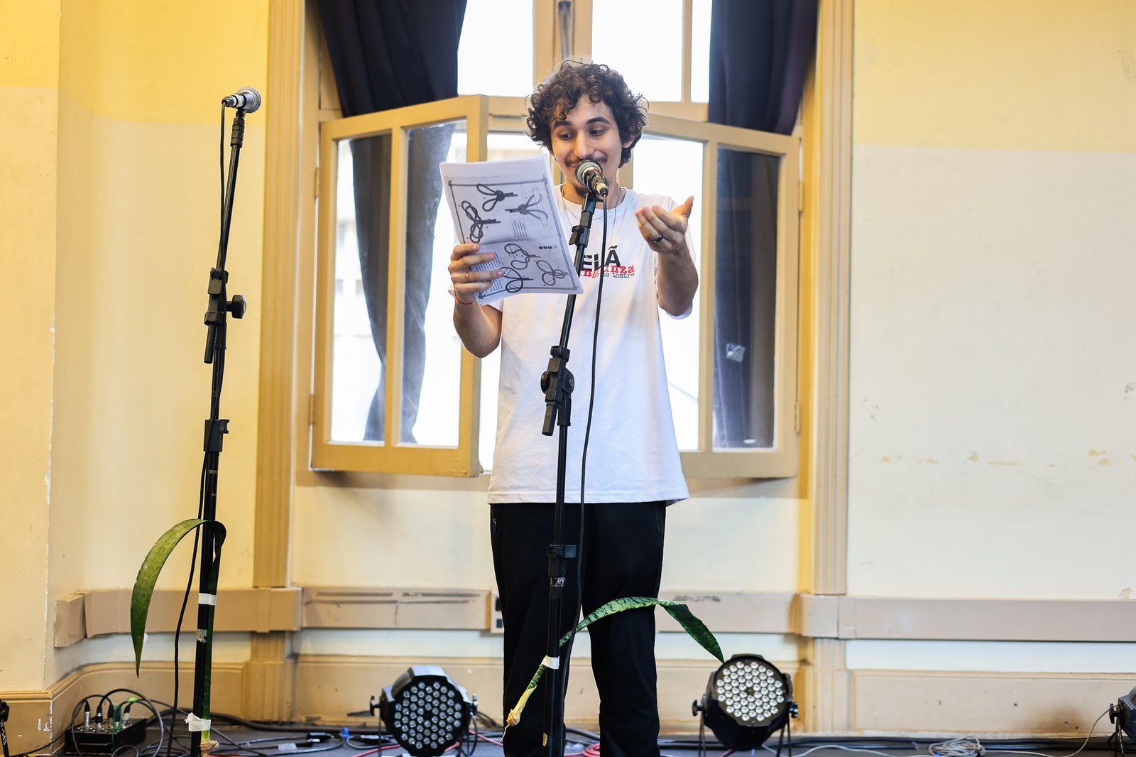 Primeiro dia do "Cena Única", atividade dos estudantes do curso regular de Dramaturgia. (07/11/2025). | Foto: Clara Silva